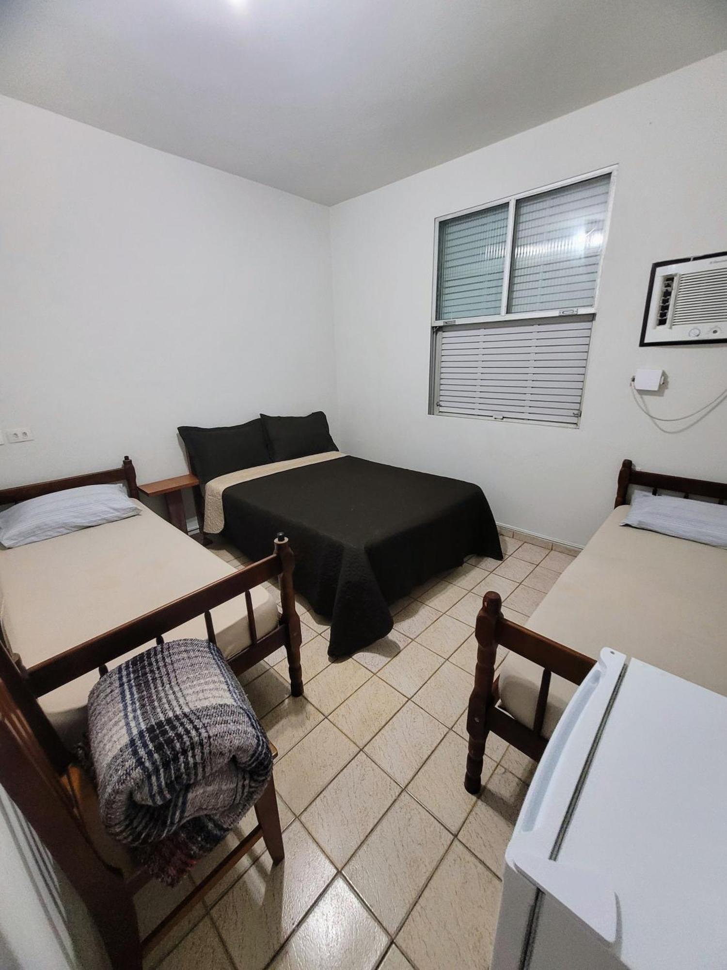 Guaruja Praia Hotel Economico Kültér fotó